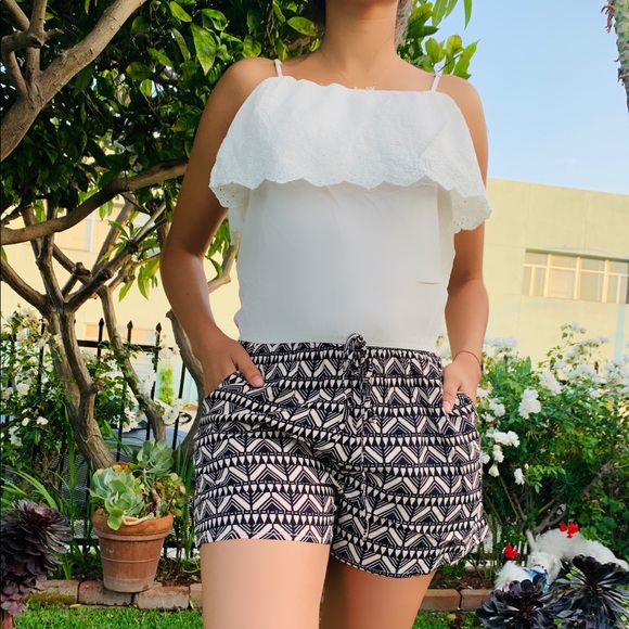 SHORT RUMPER - Picture 2 of 4